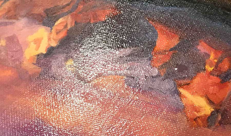 Irregular paint gloss on oil paint and varnish